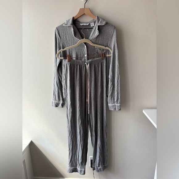 Cupcakes and Cashmere Grey pajamas Set sz S - Picture 2 of 8